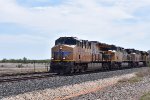 UP 2581 North entering Leona siding